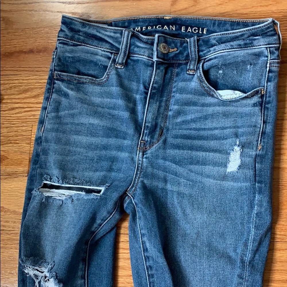 AE Distressed High Rise Skinny Jeans